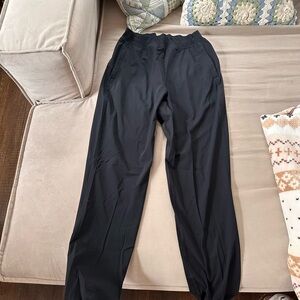 lululemon athletica Women’s high rise jogger